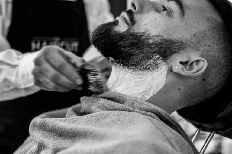 Quanto Custa um App de Gestão para Barbearia Pequena (e o Que Você Leva por Cada Plano)
