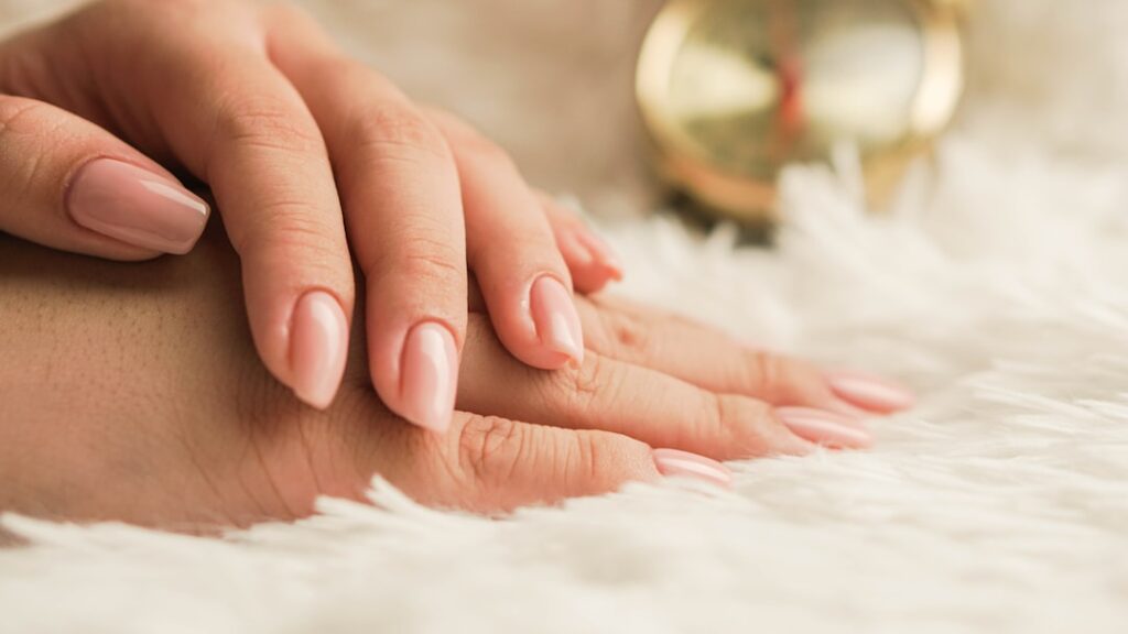 Como Fidelizar Clientes de Manicure e Fazer Elas Voltarem Sempre (Método Prático)