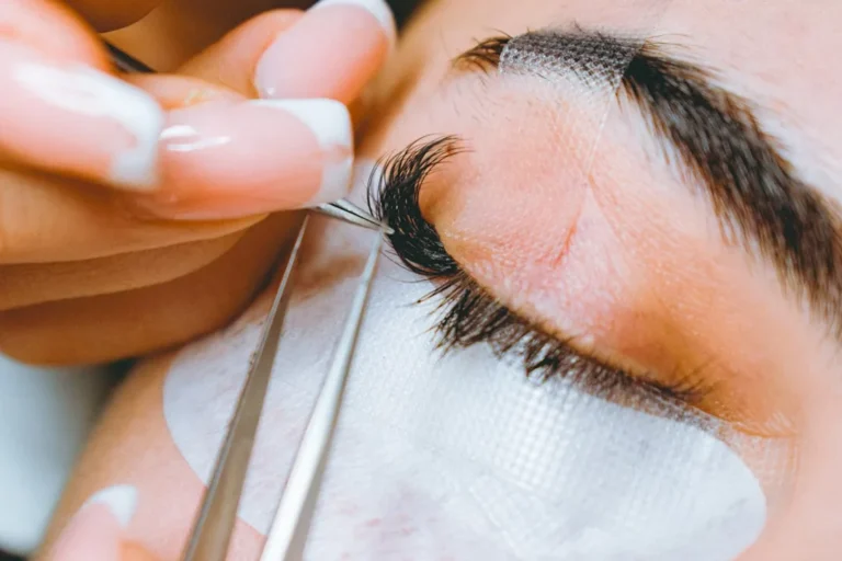 Checklist para Lash Designer Sair do WhatsApp e Ter Agenda Profissional (7 Itens que Definem a Escolha Certa)